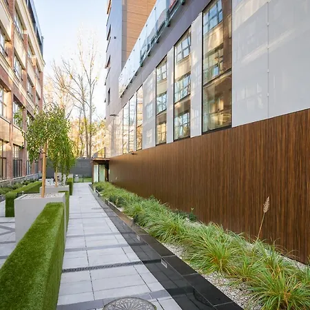 Pawia 51 - Comfort By Renters ワルシャワ